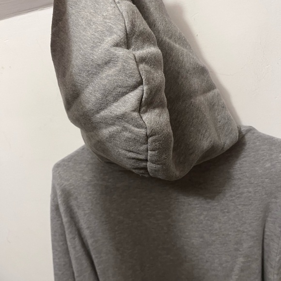 Reebok Heather Gray Sweatshirt - Picture 5 of 6